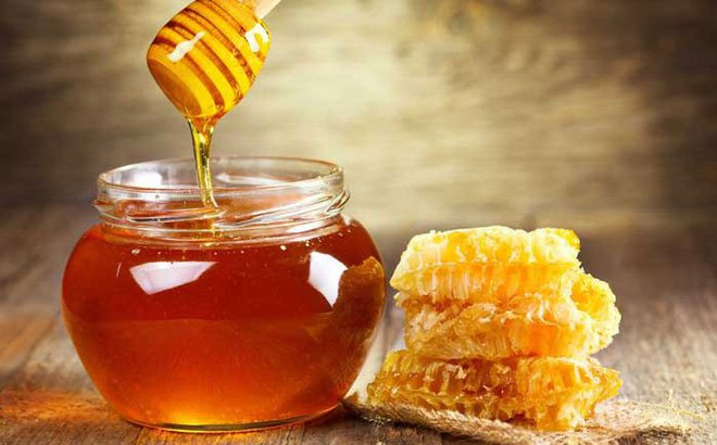 Sử dụng mật ong để giúp bỏ thuốc lá được nhiều người áp dụng